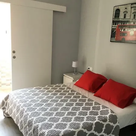 Sagrada Familia - Homestay Barcelona